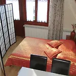 Bed & Breakfast Willa Dewajtis 2*