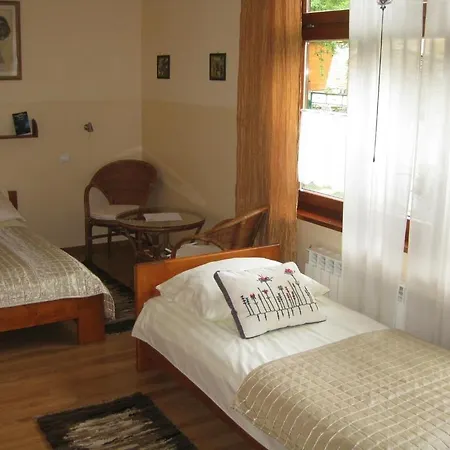 Bed and breakfast Willa Dewajtis 2*